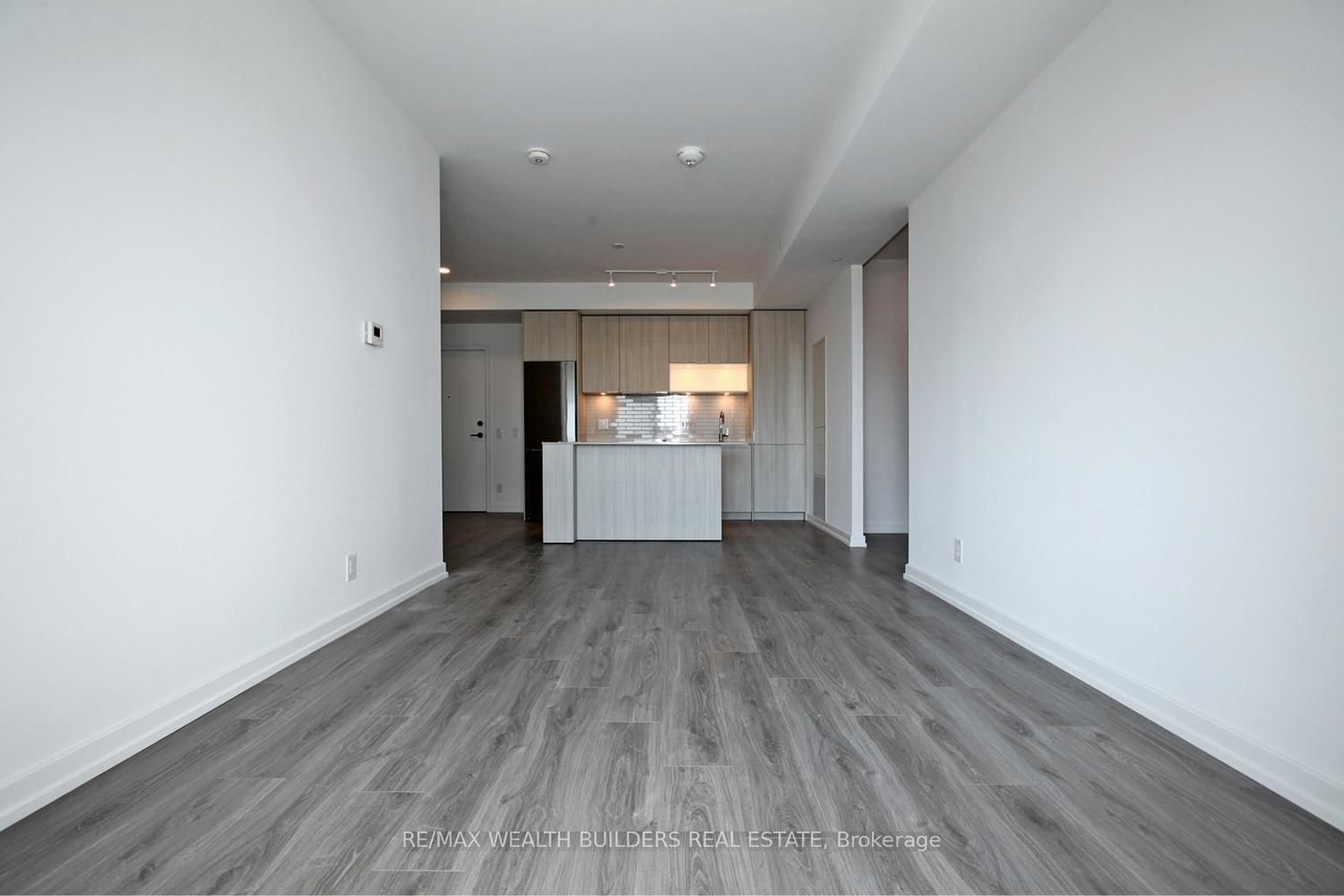 20 Tubman Ave, unit 502 for rent - image #5