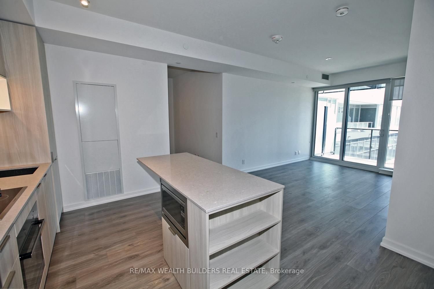20 Tubman Ave, unit 502 for rent - image #6