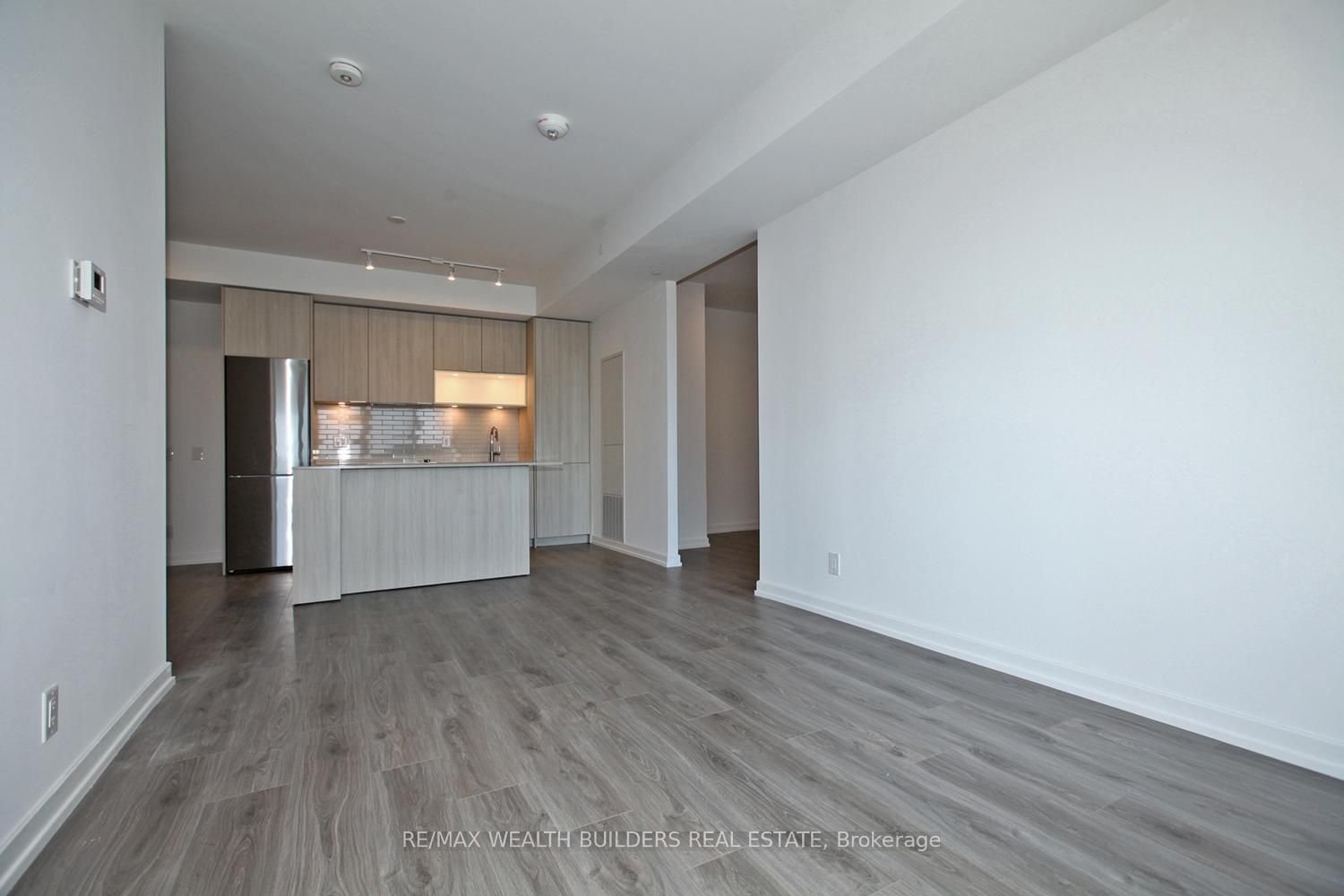 20 Tubman Ave, unit 502 for rent - image #7