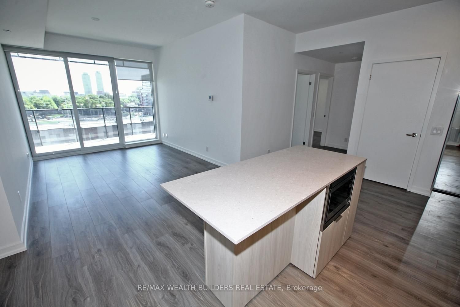20 Tubman Ave, unit 502 for rent - image #8