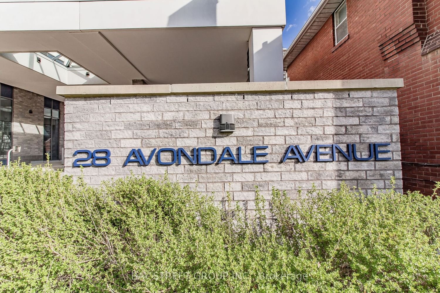 28 Avondale Ave, unit 702 for sale - image #9