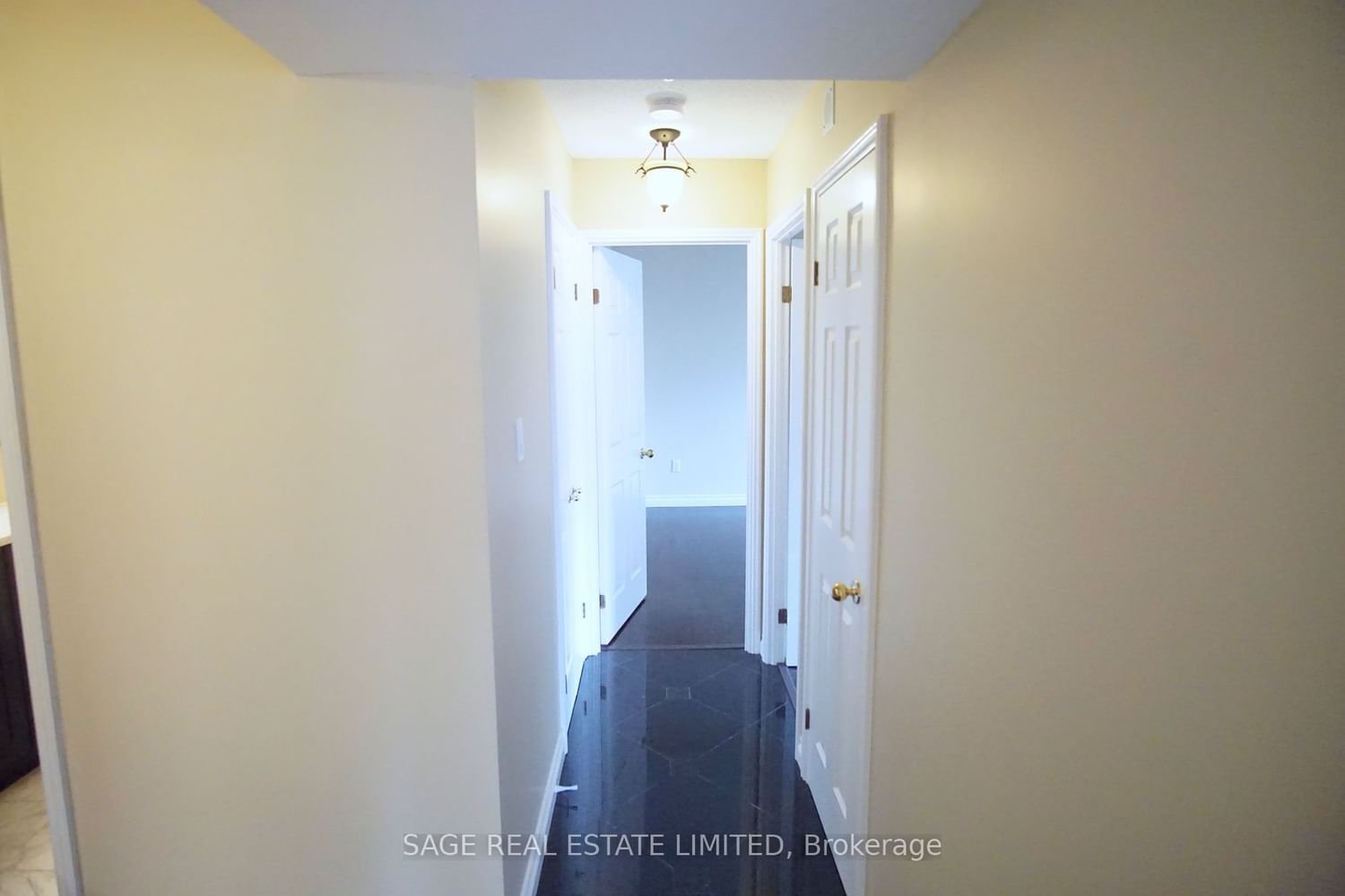 47 St Clair Ave W, unit 801 for rent - image #13