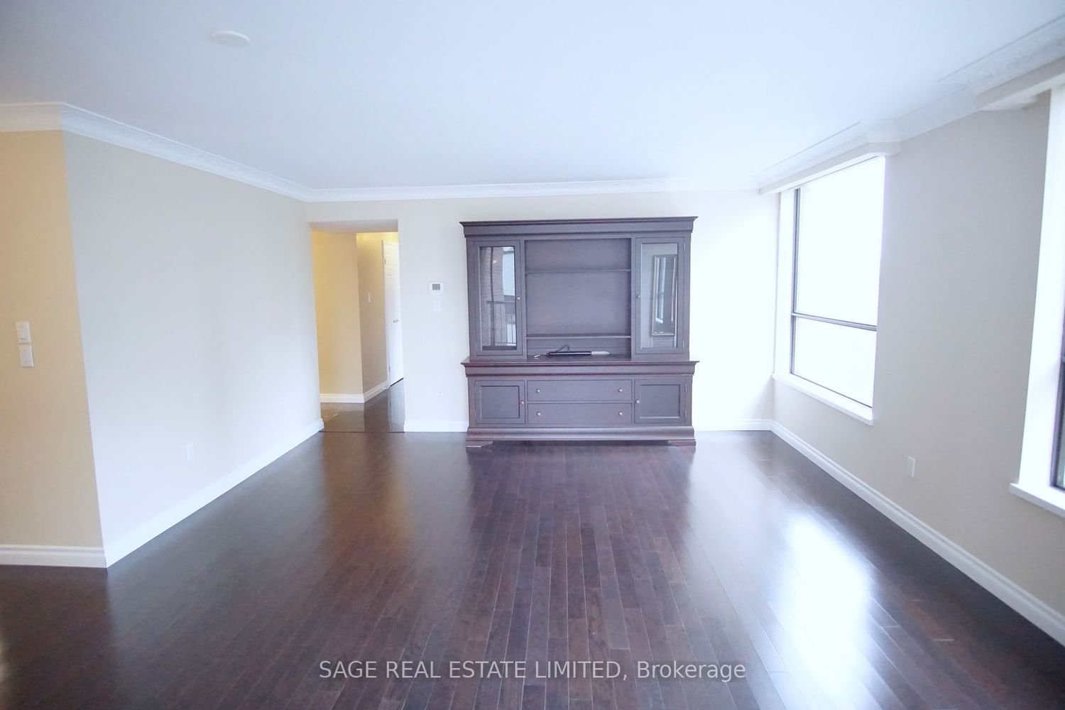 47 St Clair Ave W, unit 801 for rent - image #5
