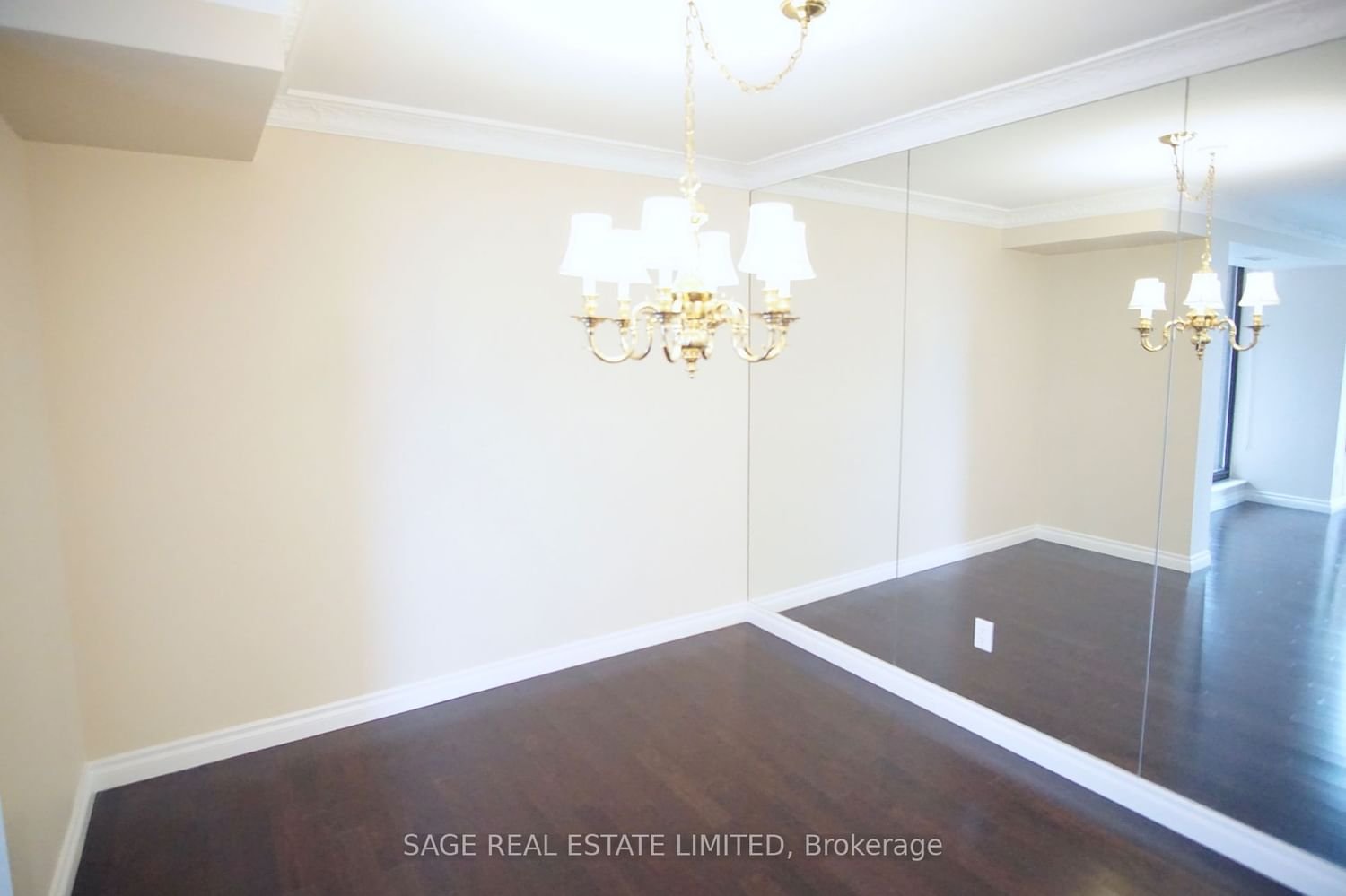 47 St Clair Ave W, unit 801 for rent - image #8