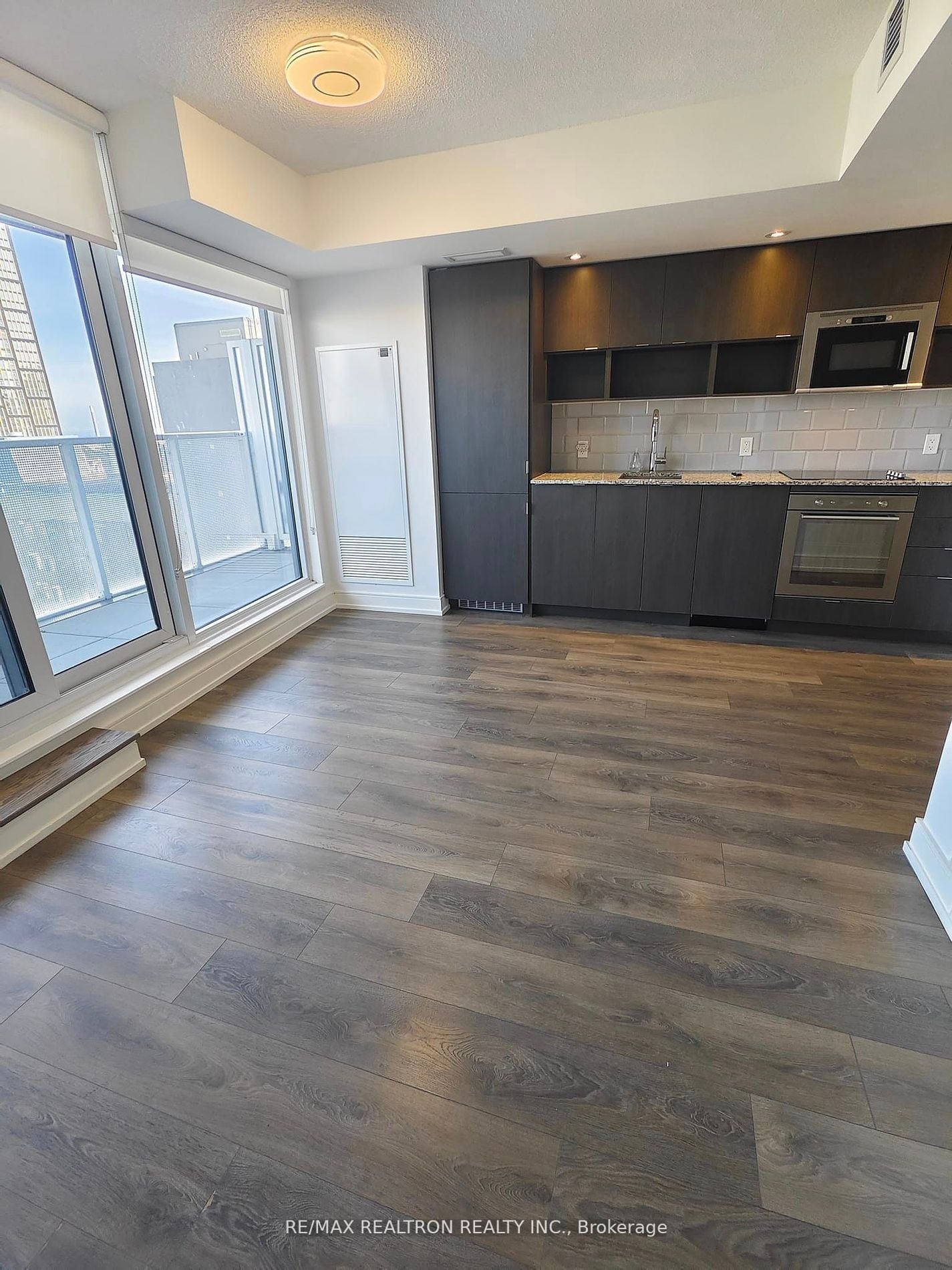 89 Mcgill St, unit 2206 for rent - image #7