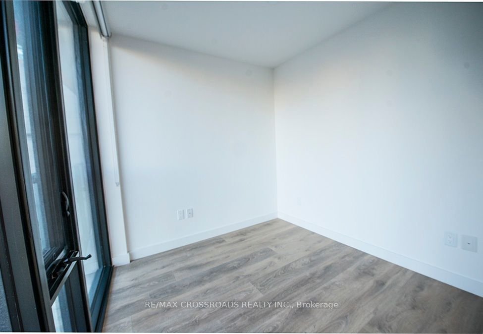 215 Queen St W, unit 808 for rent - image #11