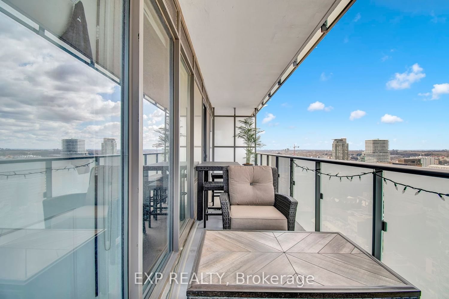 65 St Mary St E, unit 2709 for rent - image #15