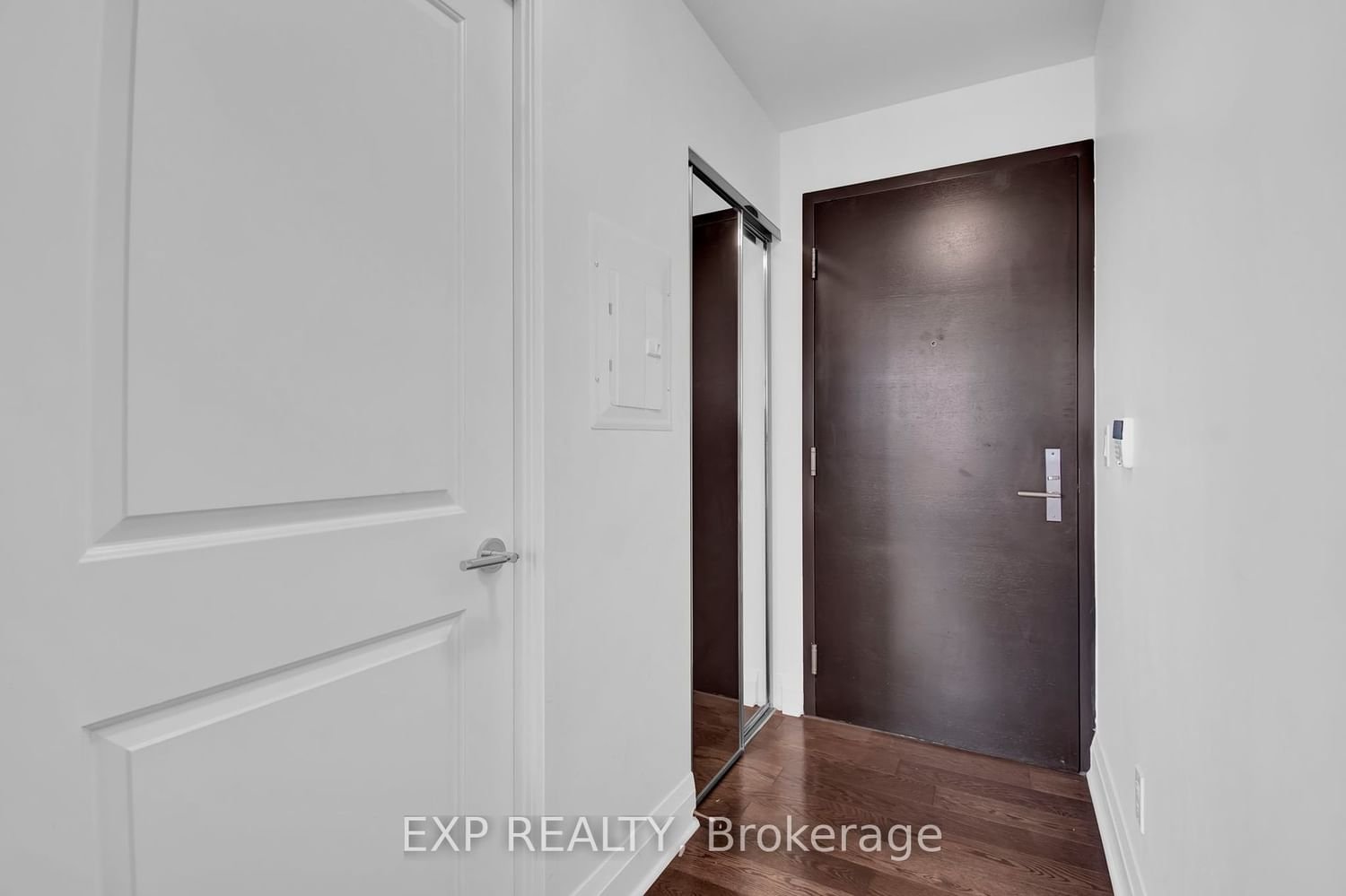 65 St Mary St E, unit 2709 for rent - image #5