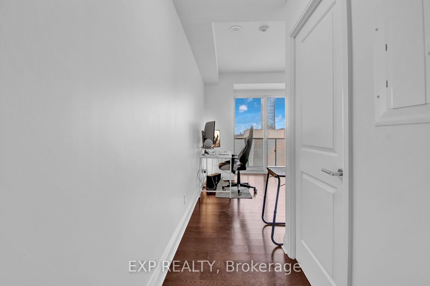 65 St Mary St E, unit 2709 for rent - image #6