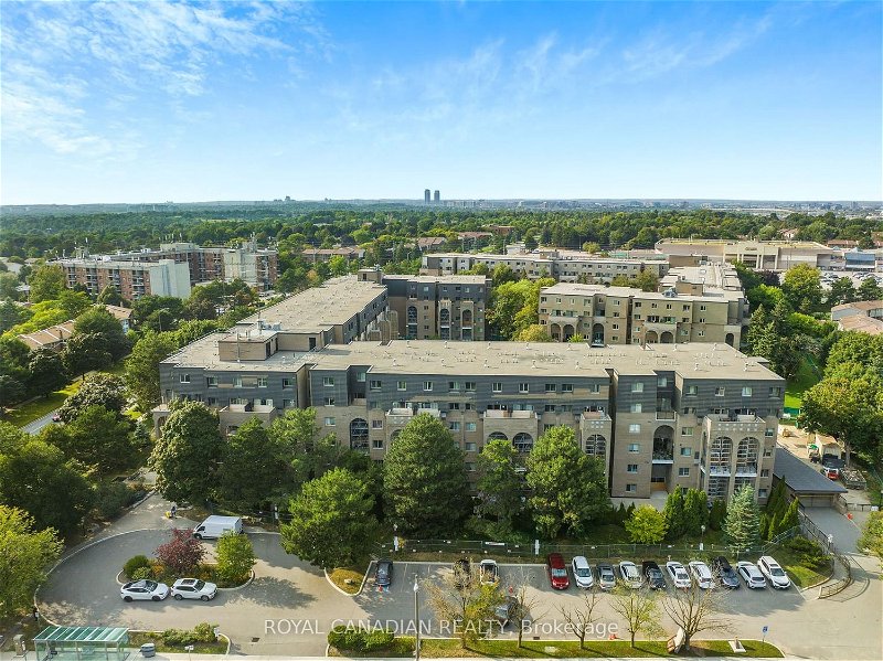 4001 Don Mills Rd, unit 135 for sale - image #1