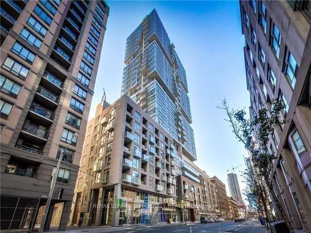 199 Richmond St W, unit 1201 for rent - image #2