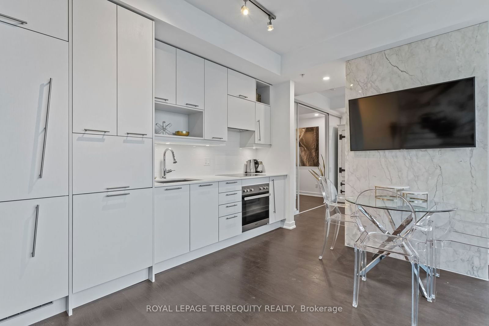 199 Richmond St W, unit 1201 for rent - image #4