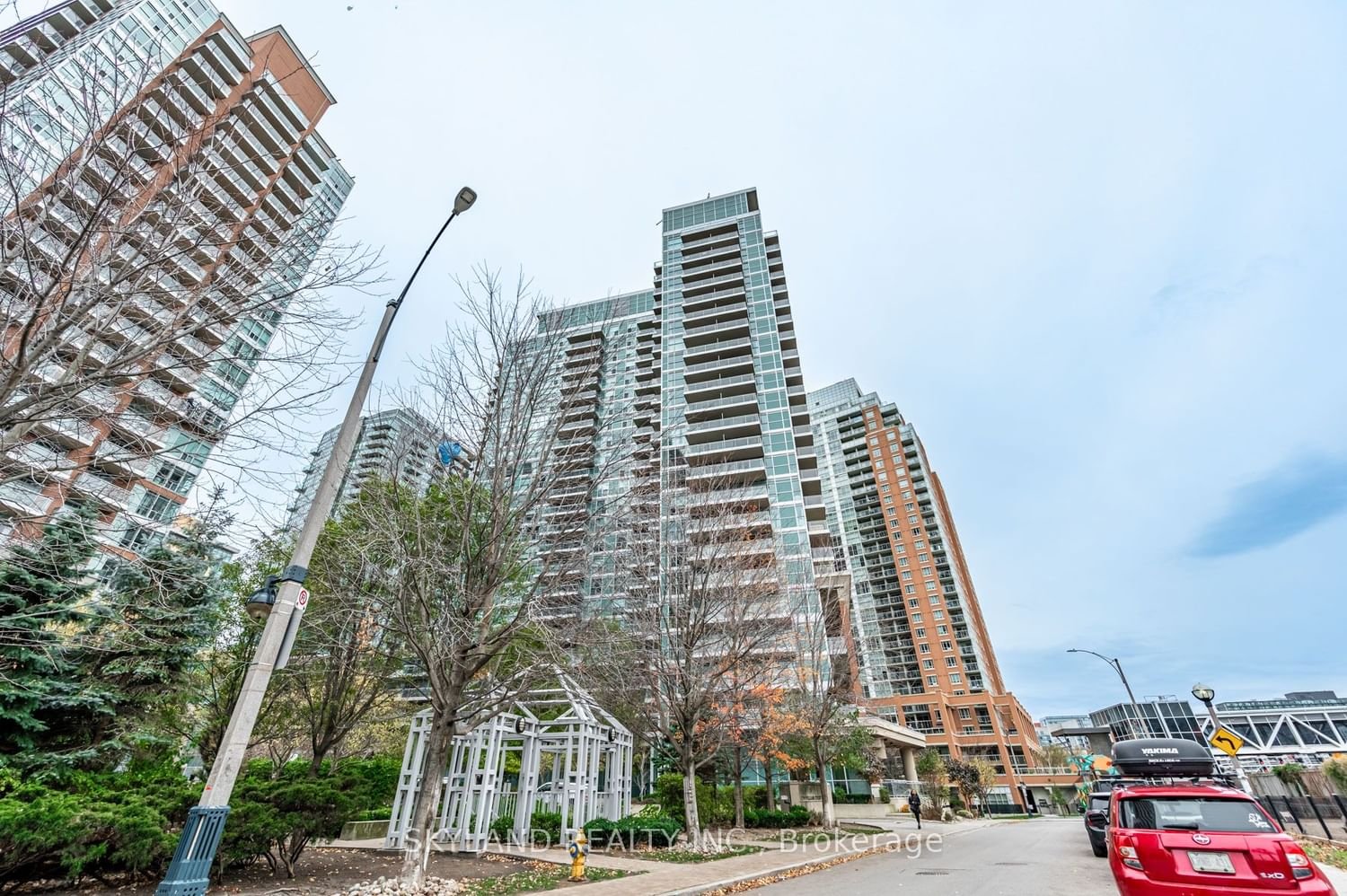 100 Western Battery Rd, unit 608 for rent - image #7
