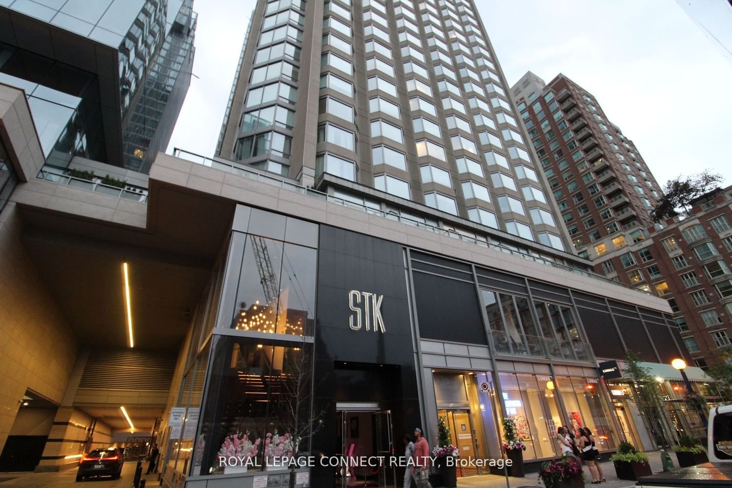 155 Yorkville Ave, unit 2020 for sale - image #1