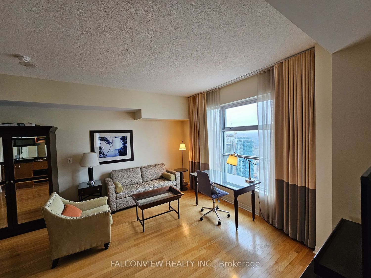 1 King West St W, unit 4606 for sale - image #4