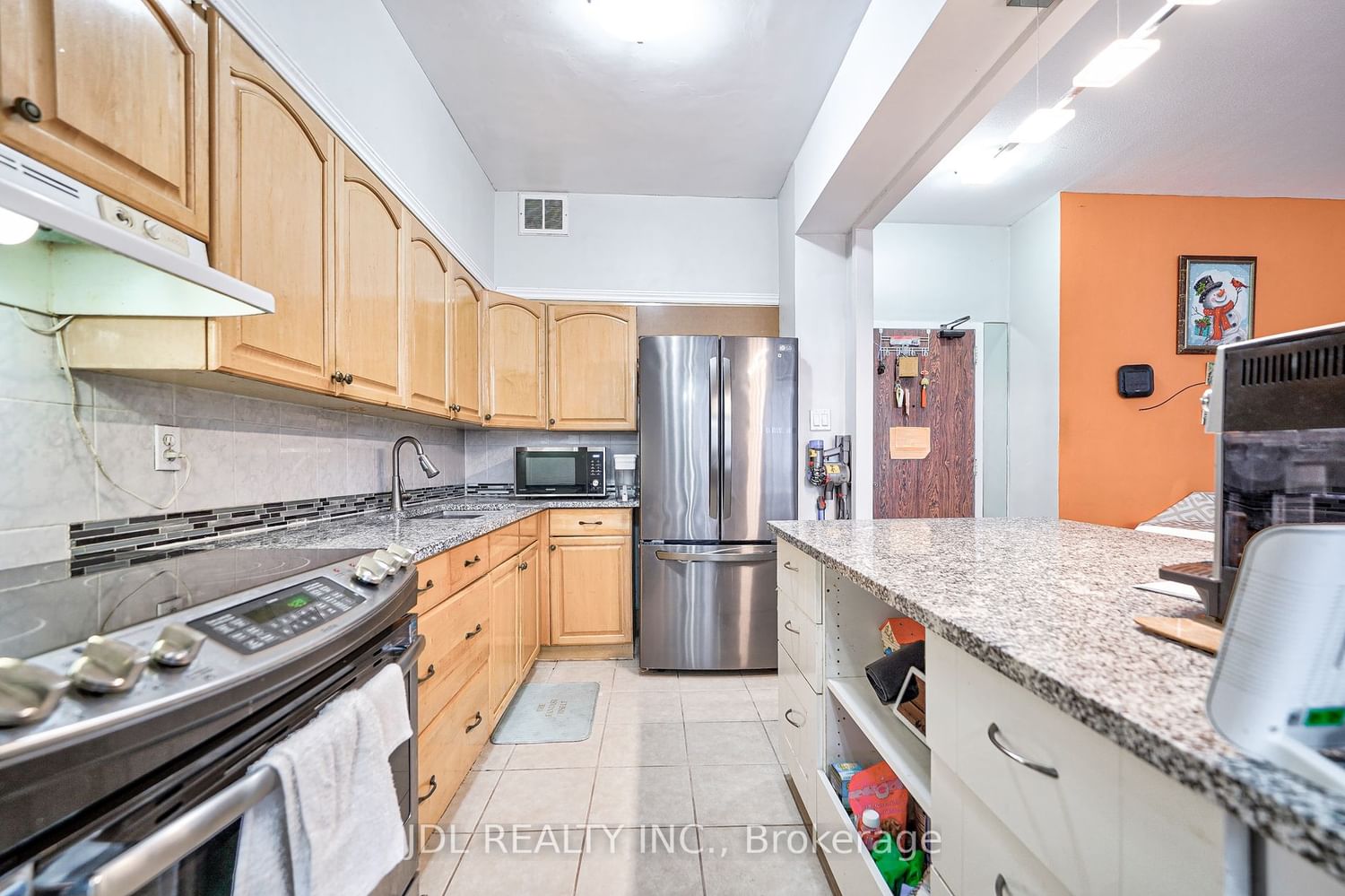 20 Forest Manor Rd, unit 111 for sale - image #8