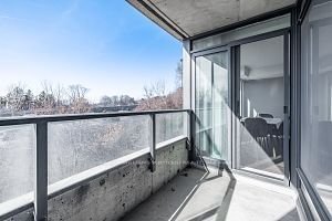 18 Valley Woods Rd, unit 404 for sale - image #22