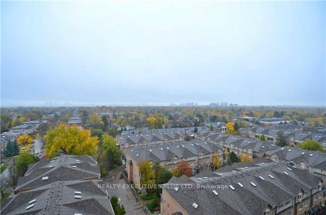18 Sommerset Way, unit 1517 for sale - image #28