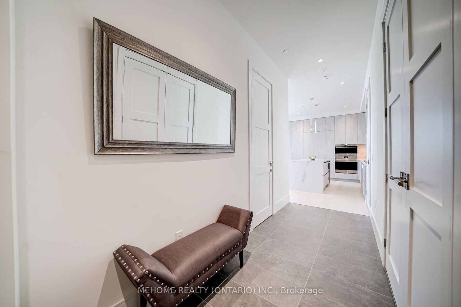 1 Yorkville Ave, unit Ph06 for sale - image #2