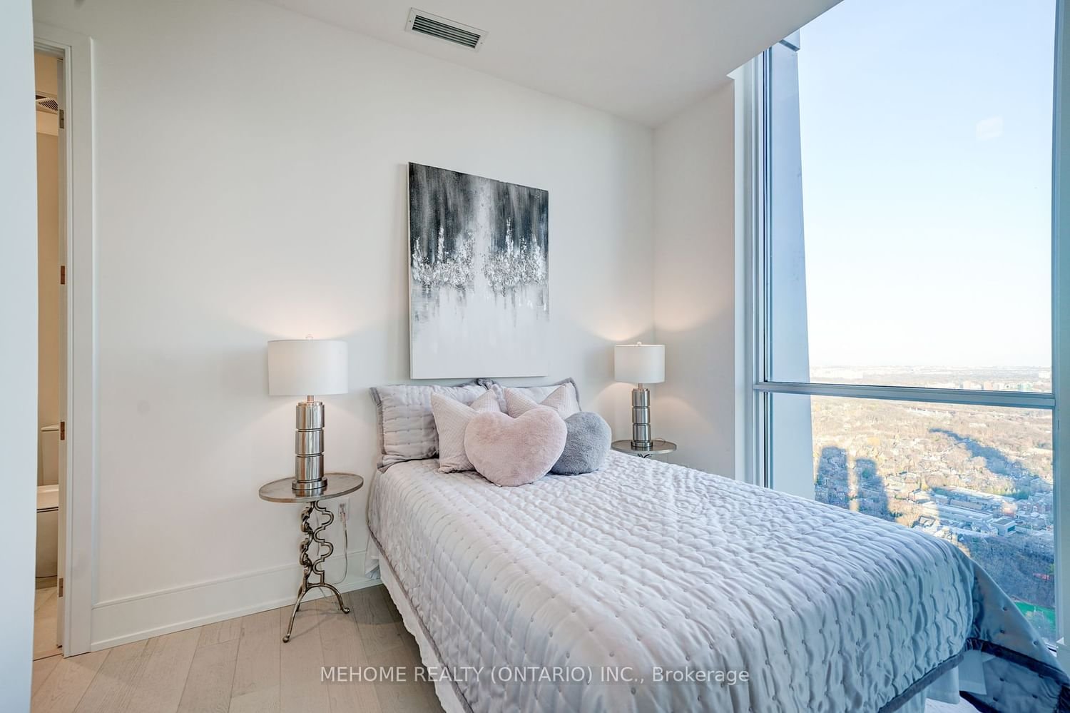 1 Yorkville Ave, unit Ph06 for sale - image #24