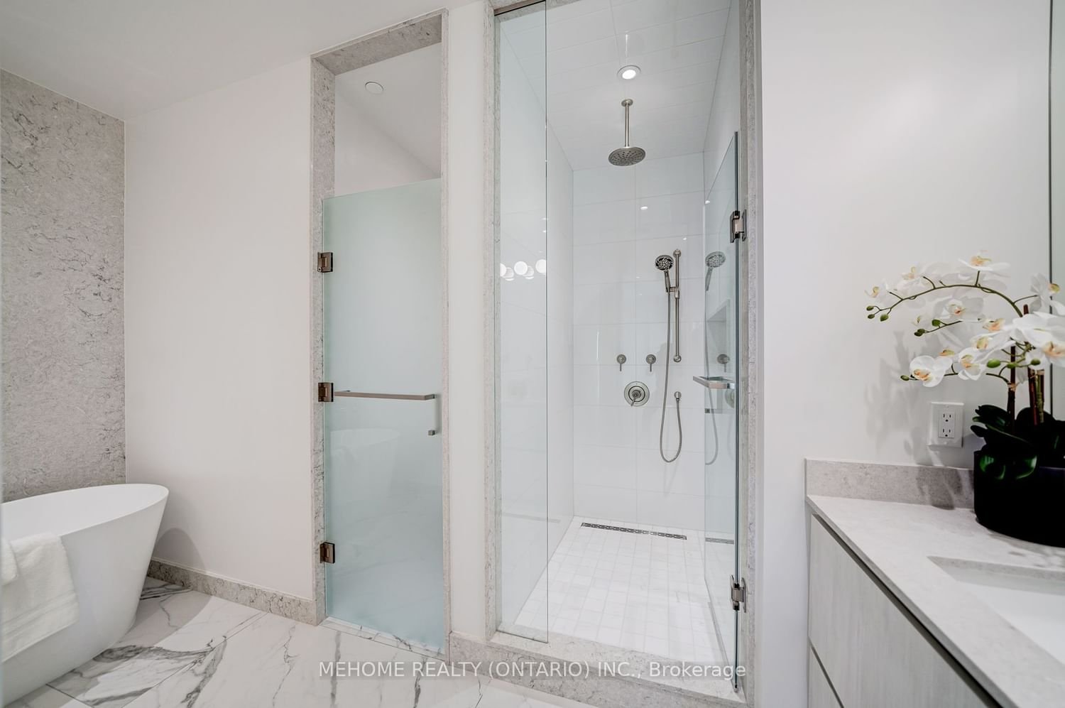 1 Yorkville Ave, unit Ph06 for sale - image #30