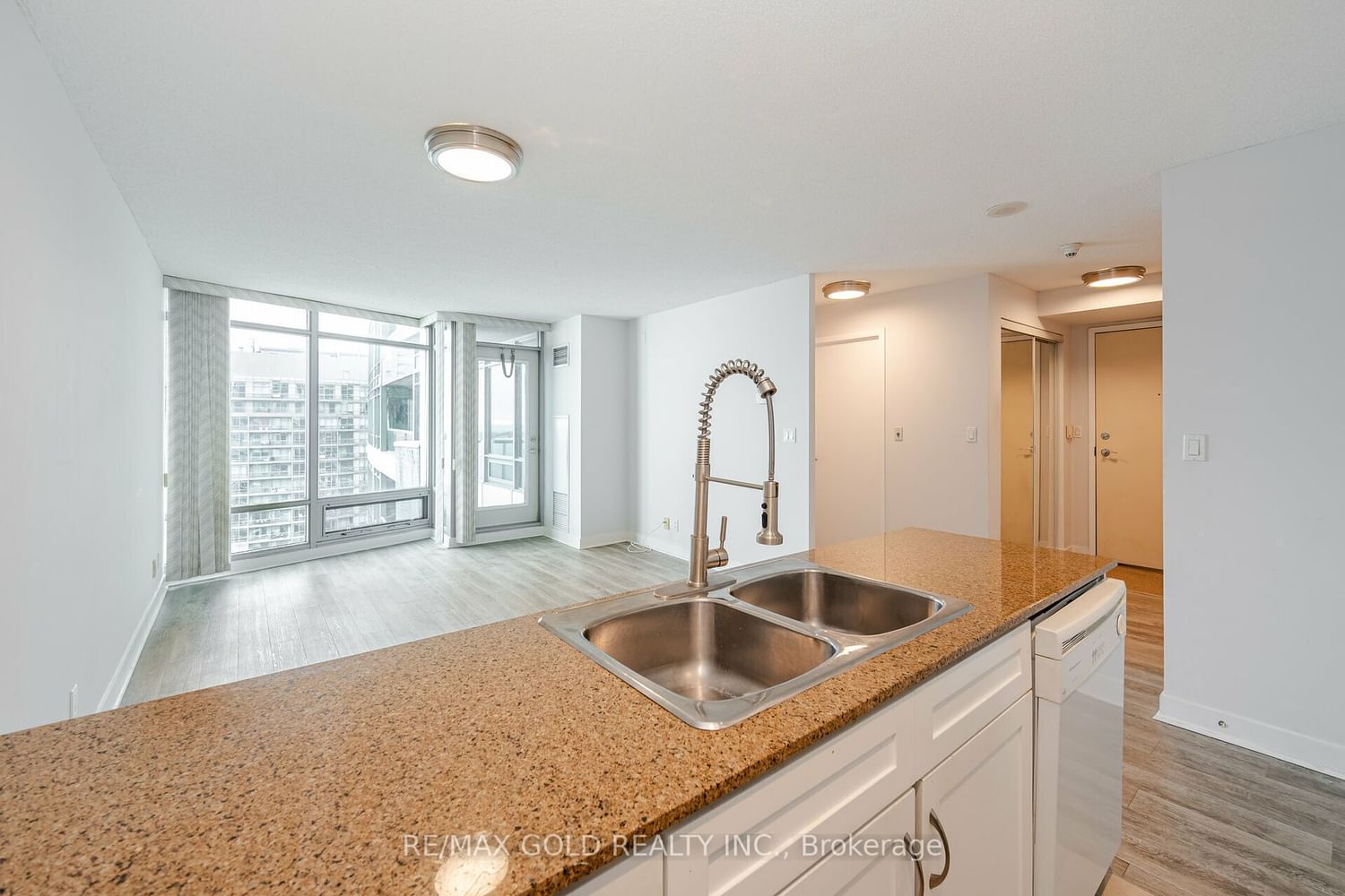 81 Navy  Wharf Crt N, unit 2916 for sale - image #9