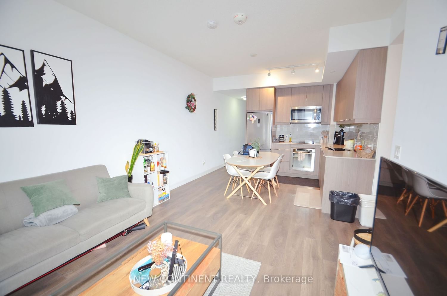 32 Forest Manor Rd, unit 1705 for sale - image #3