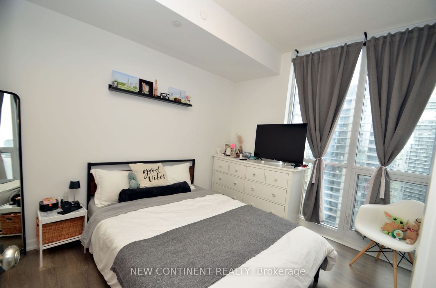 32 Forest Manor Rd, unit 1705 for sale - image #6