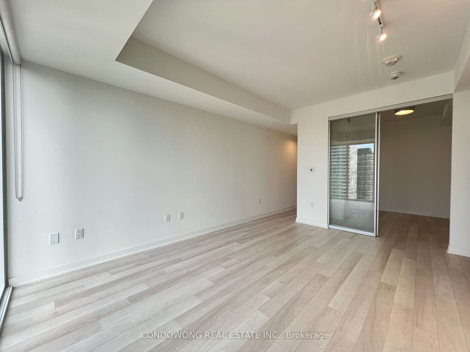 357 King St W, unit 3001 for rent - image #10
