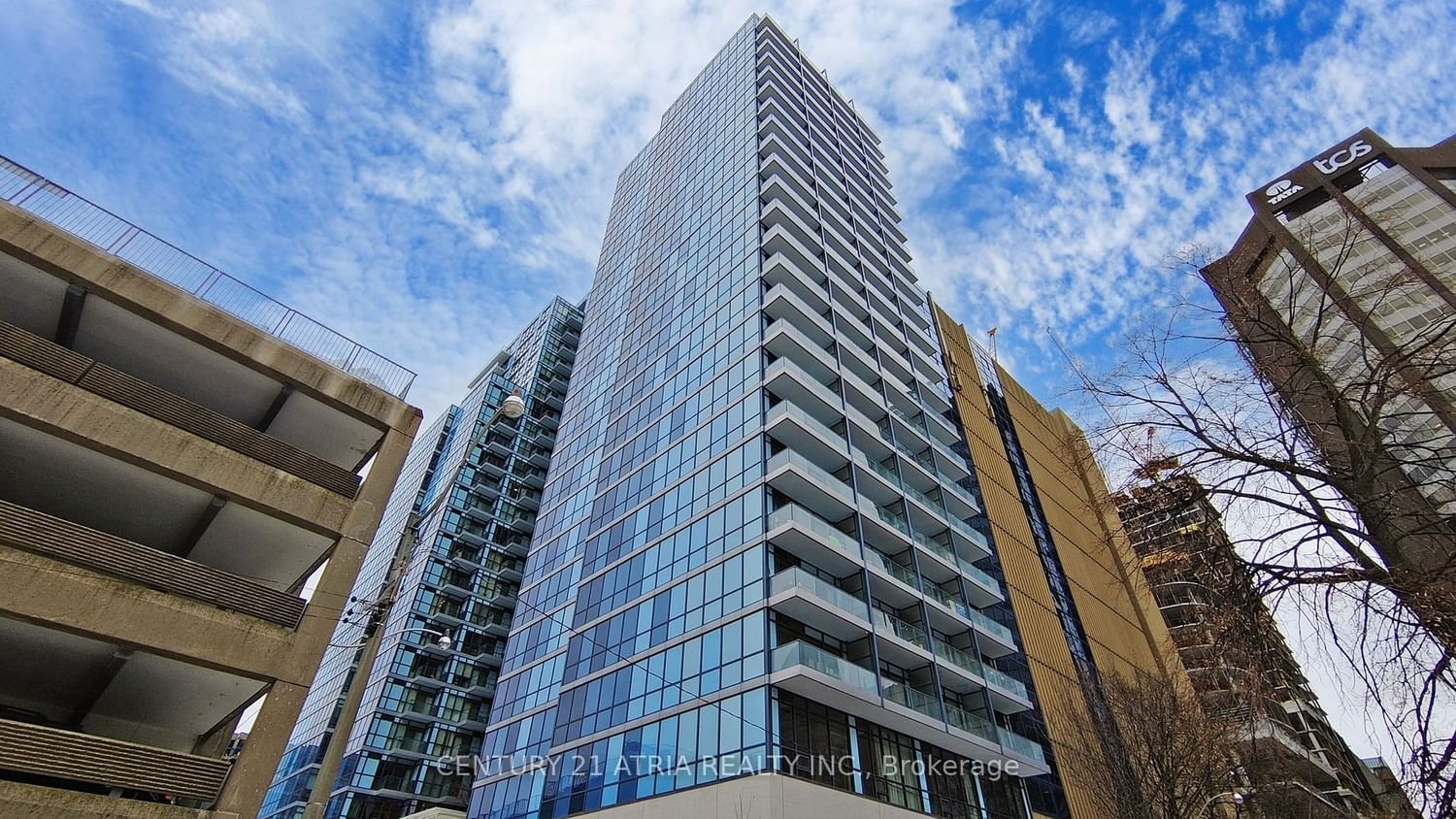 210 Simcoe St, unit 1003 for rent - image #1