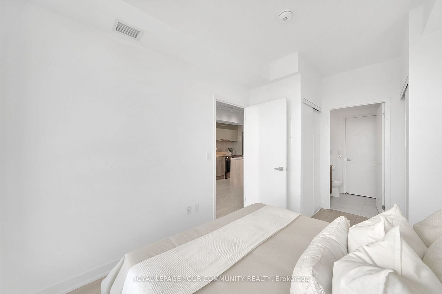 31 Tippett Rd W, unit 705 for sale - image #16