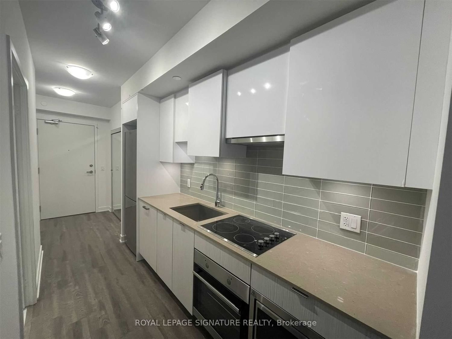 195 Redpath Ave, unit 2516 for rent - image #2