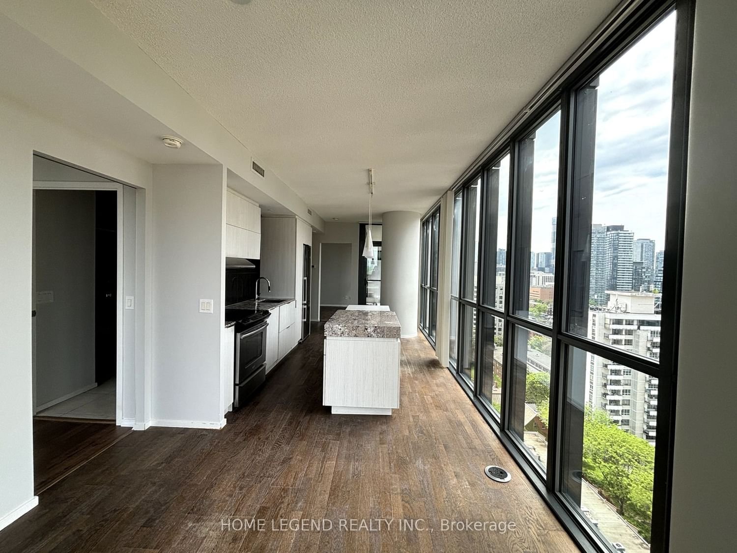 101 Charles St, unit 1506 for rent - image #5