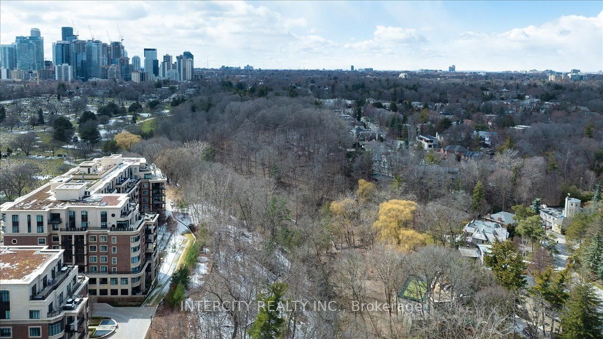 1900 Bayview Ave, unit 423 for sale - image #25
