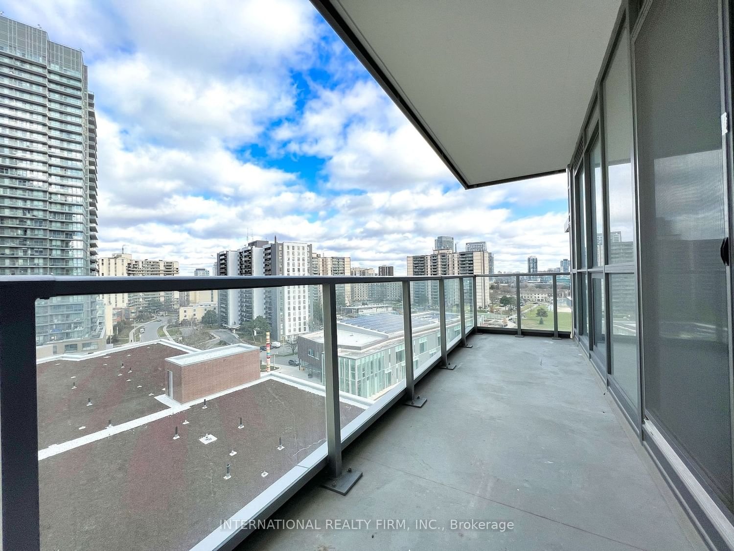 32 Forest Manor Rd, unit 904 for rent - image #24
