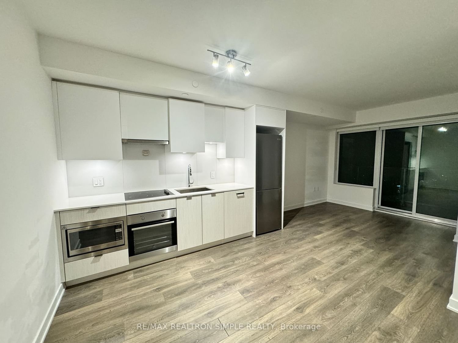 195 Redpath Ave, unit 3608 for rent - image #3