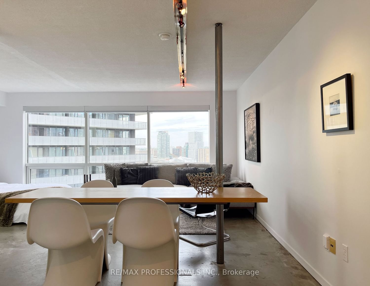 1001 Bay St, unit 2316 for sale - image #3