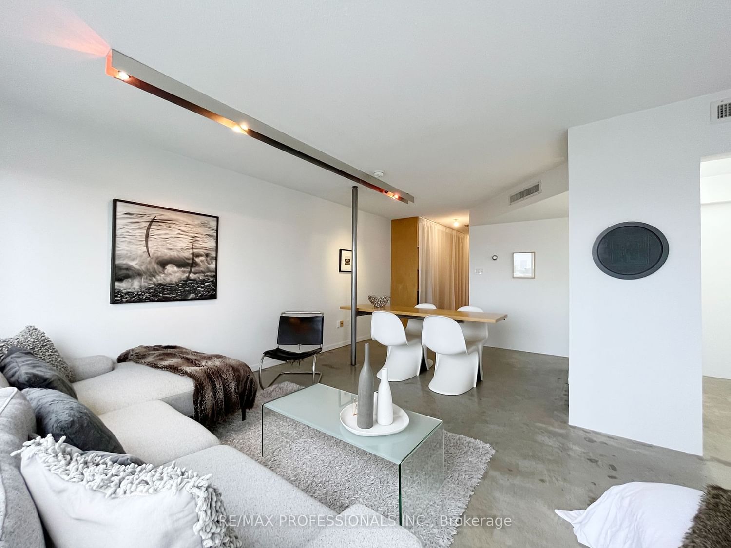 1001 Bay St, unit 2316 for sale - image #5