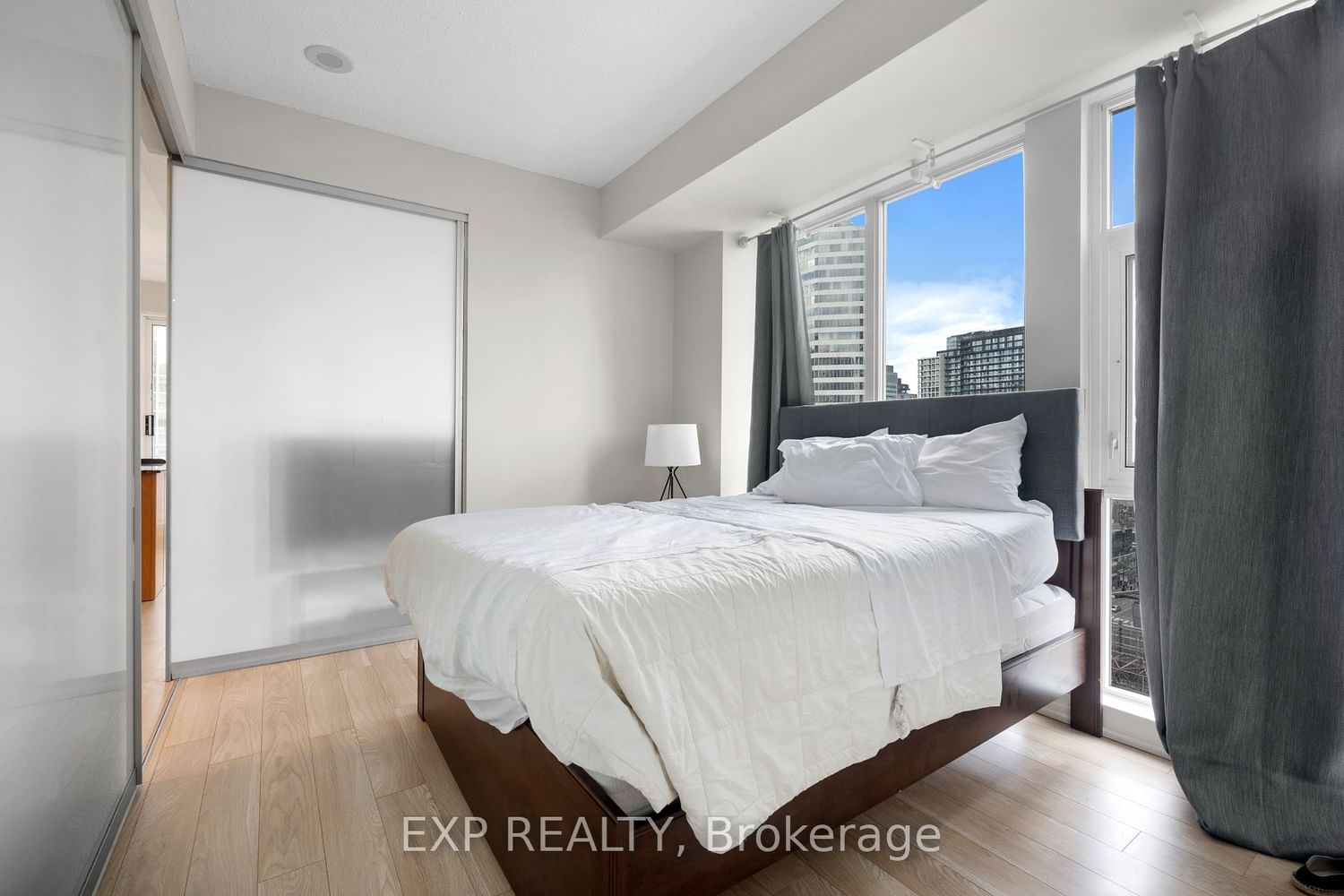 220 Victoria St, unit 1809 for sale - image #16