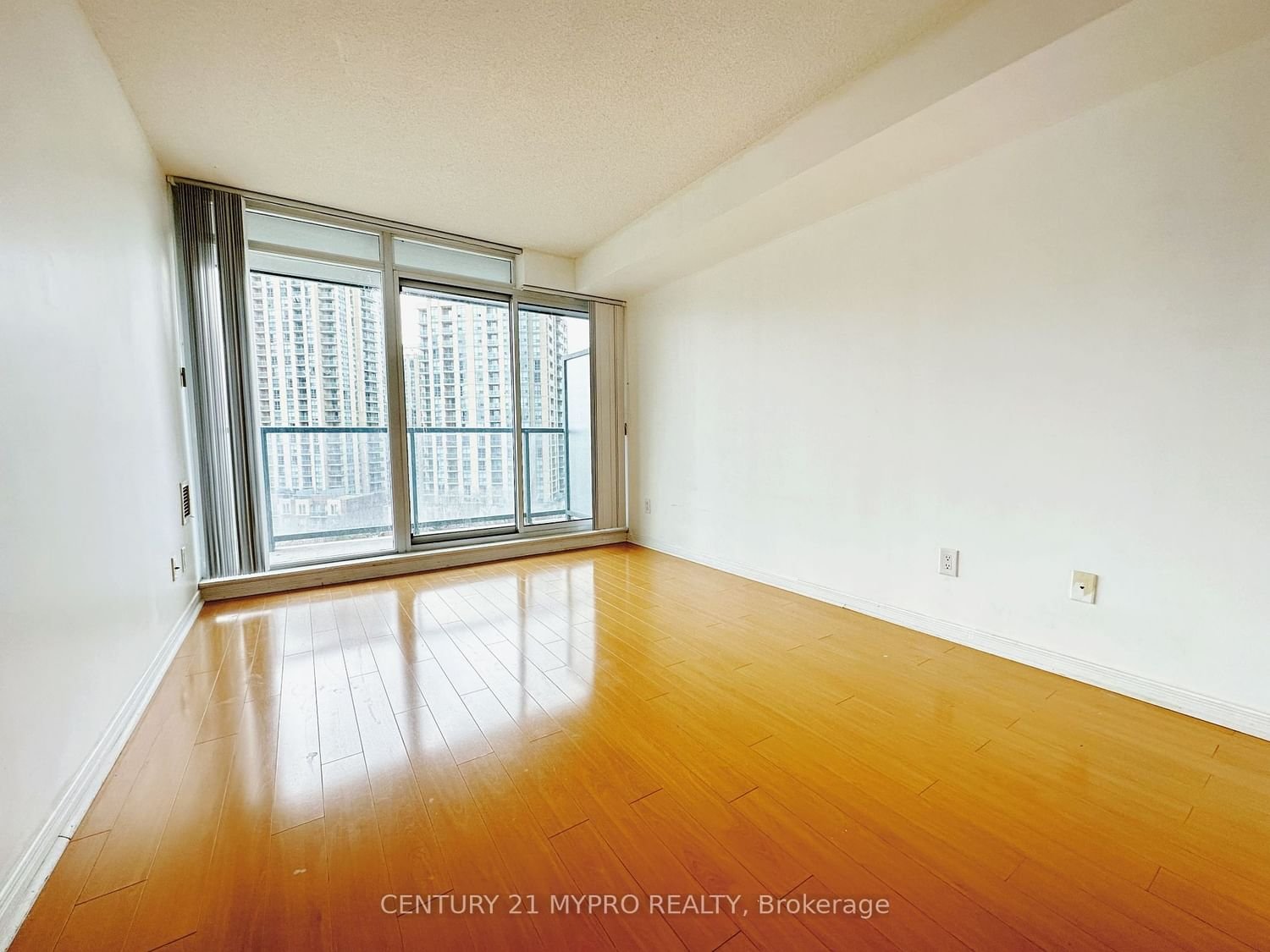 5508 Yonge St, unit 1009 for rent - image #9