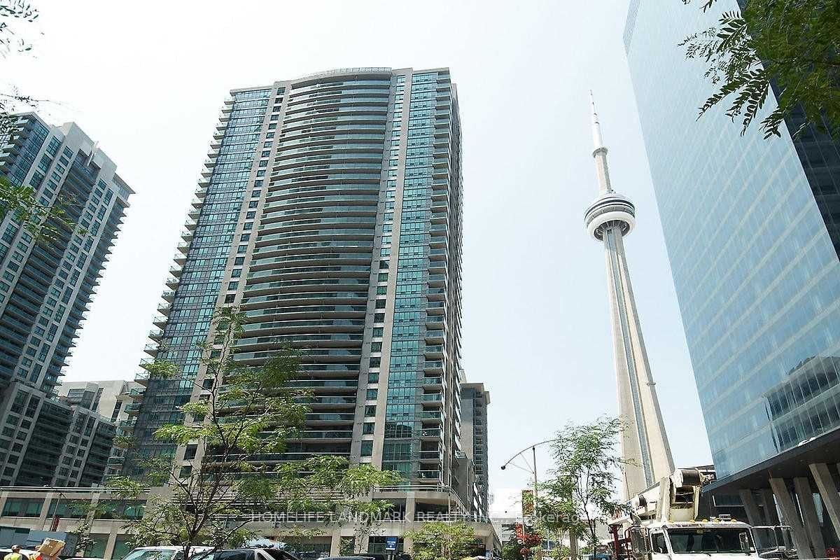 30 Grand Trunk Cres, unit 703 for rent - image #2