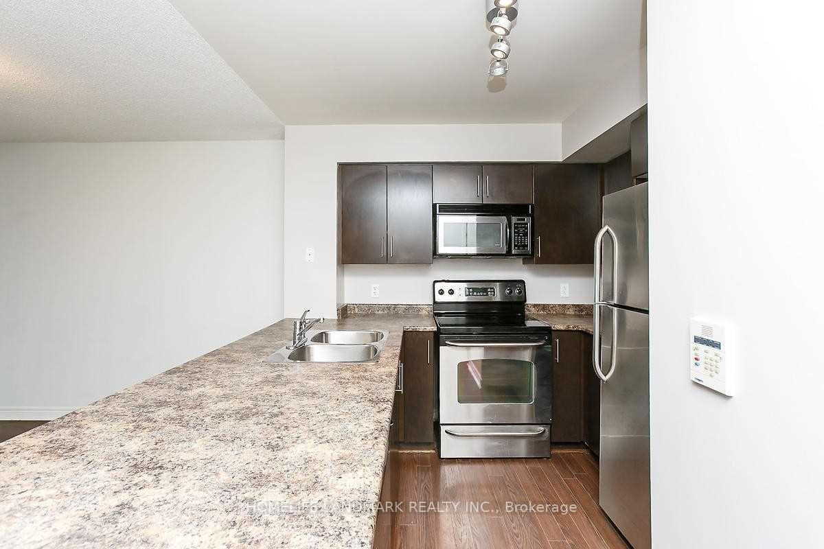 30 Grand Trunk Cres, unit 703 for rent - image #8