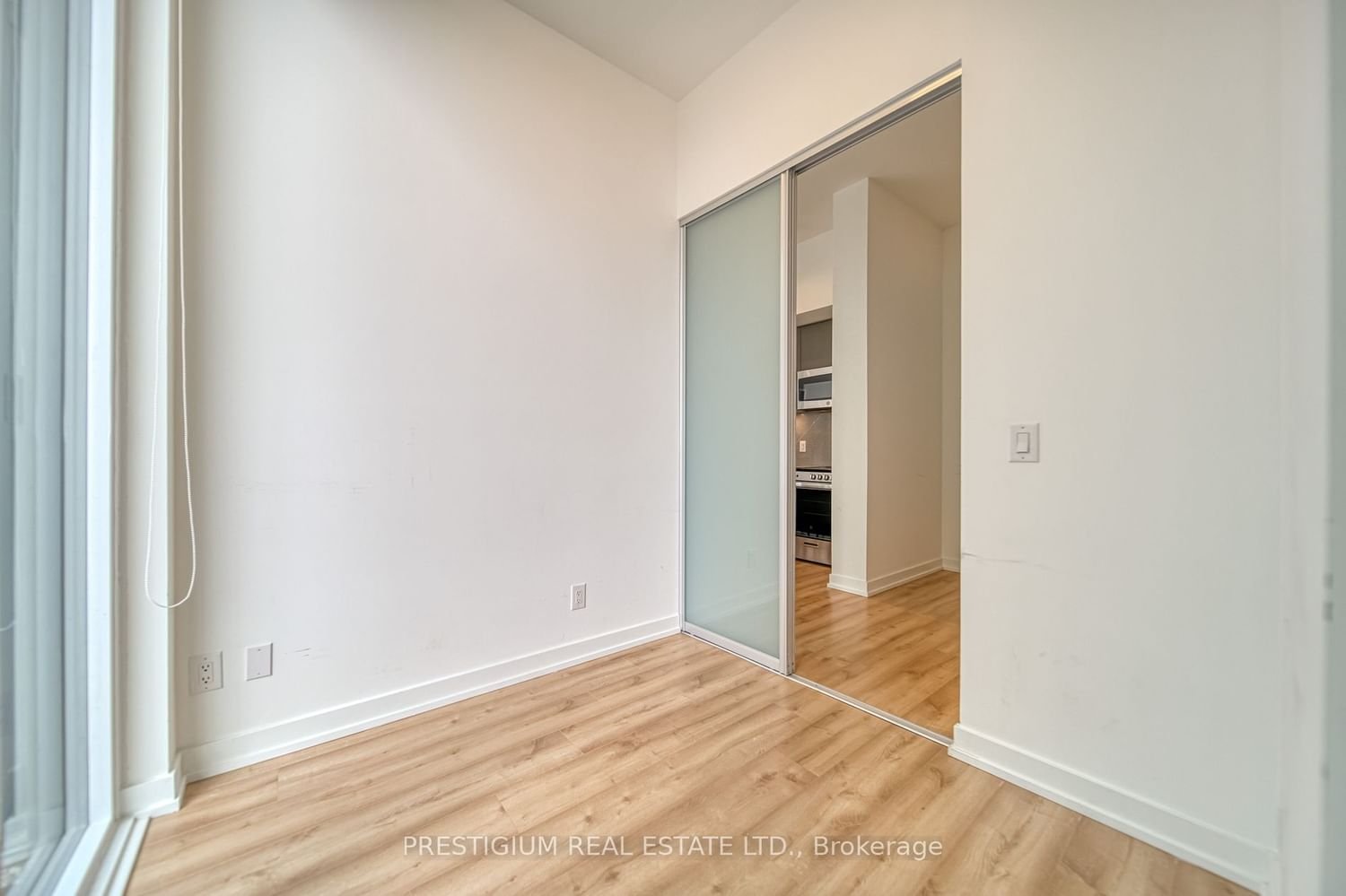 135 East Liberty St, unit 808 for rent - image #24