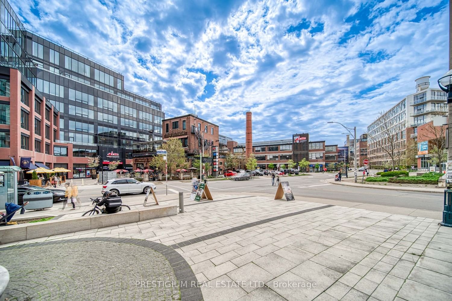 135 East Liberty St, unit 808 for rent - image #31