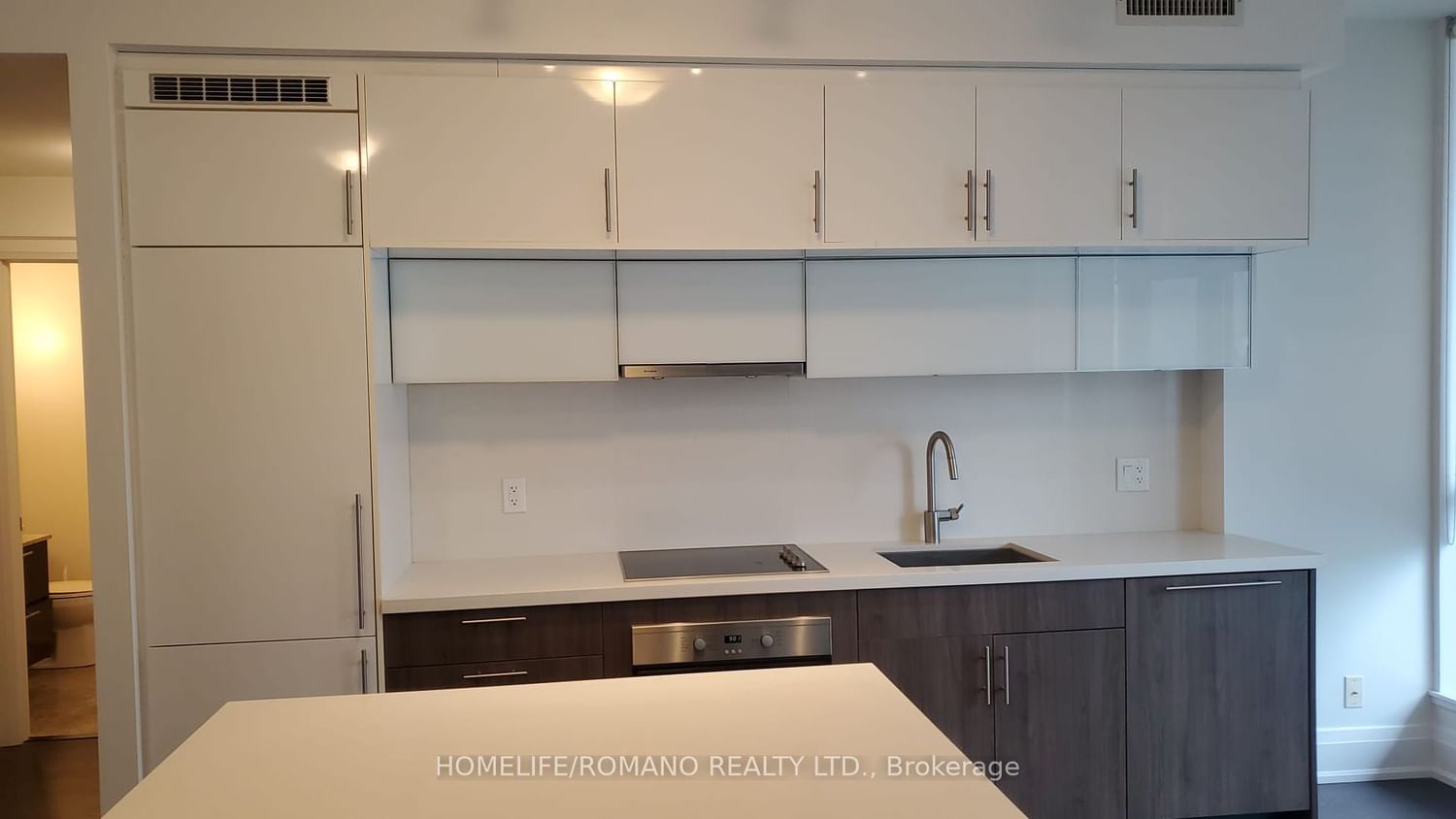 8 Mercer St, unit 701 for rent