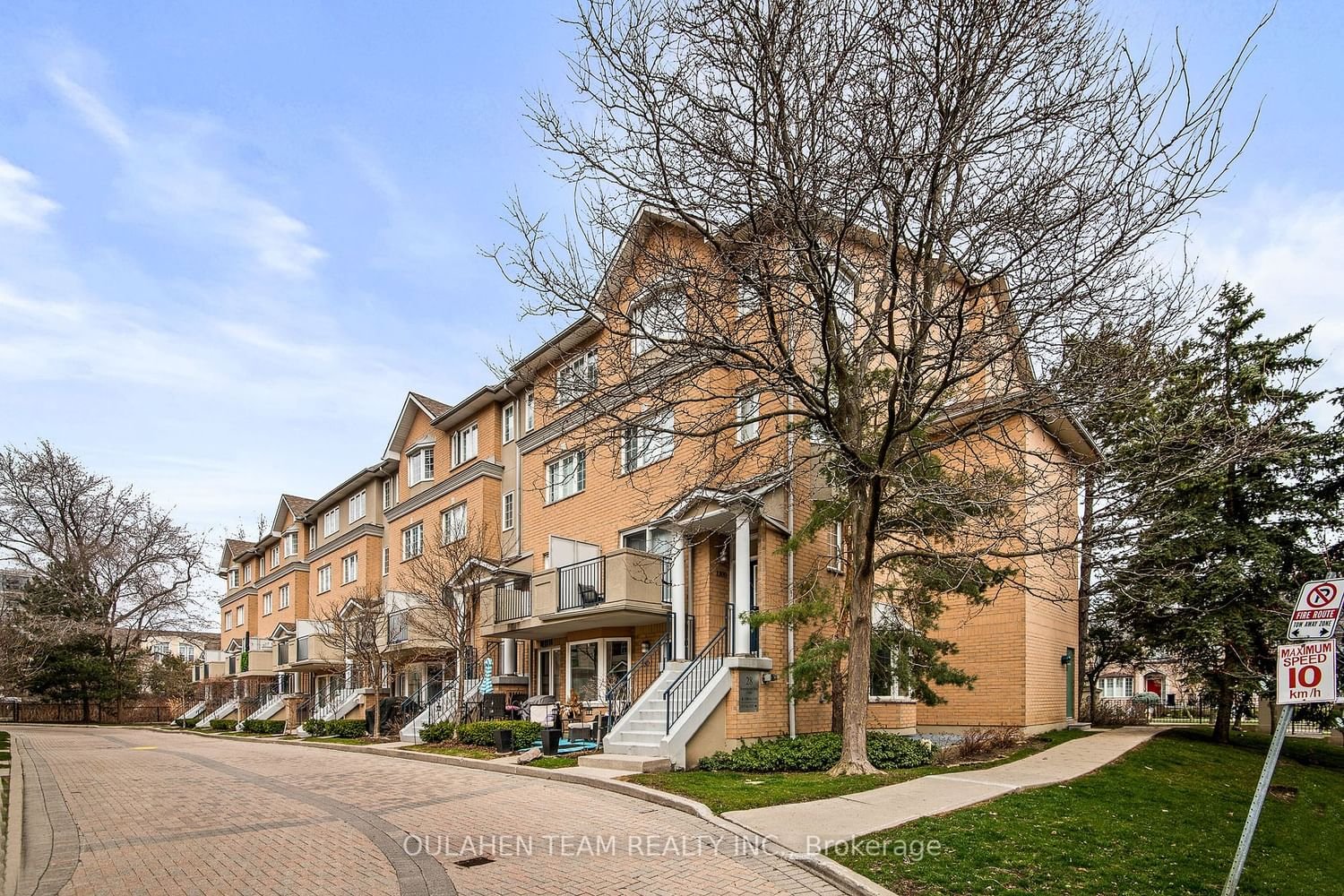 28 Sommerset Way, unit 1306 for sale - image #2