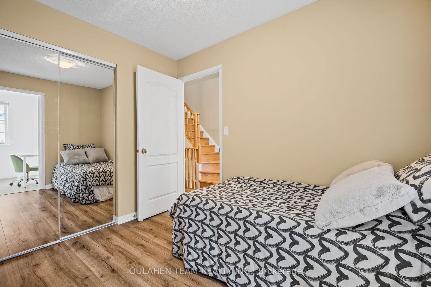 28 Sommerset Way, unit 1306 for sale - image #25
