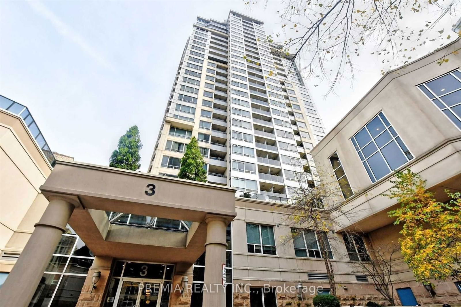 3 Rean Dr, unit TH3 for sale - image #2