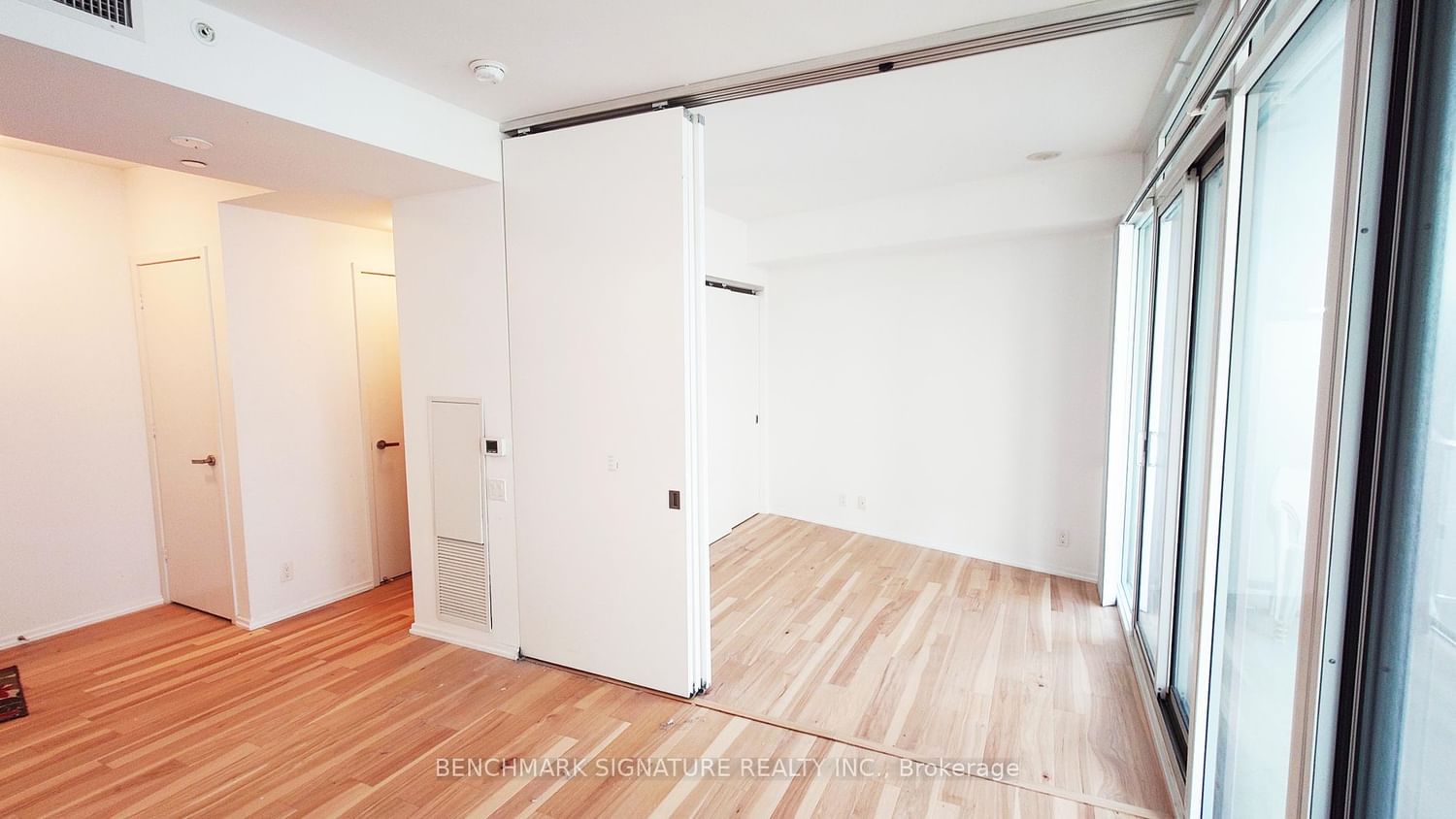 125 Peter St, unit 612 for rent - image #6