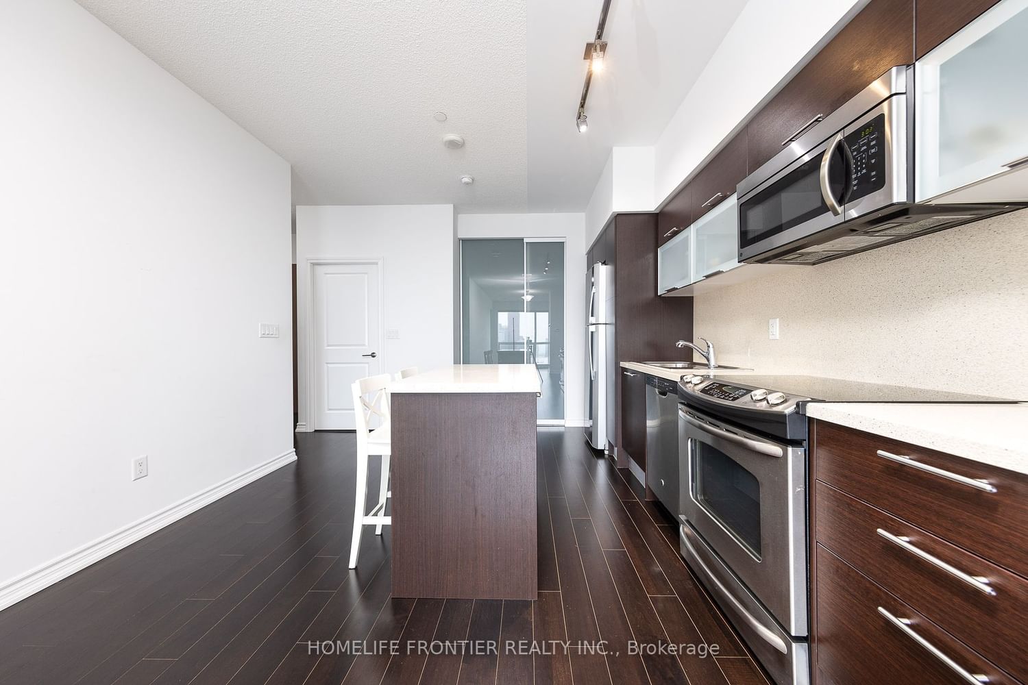 386 Yonge St, unit 5609 for sale - image #6